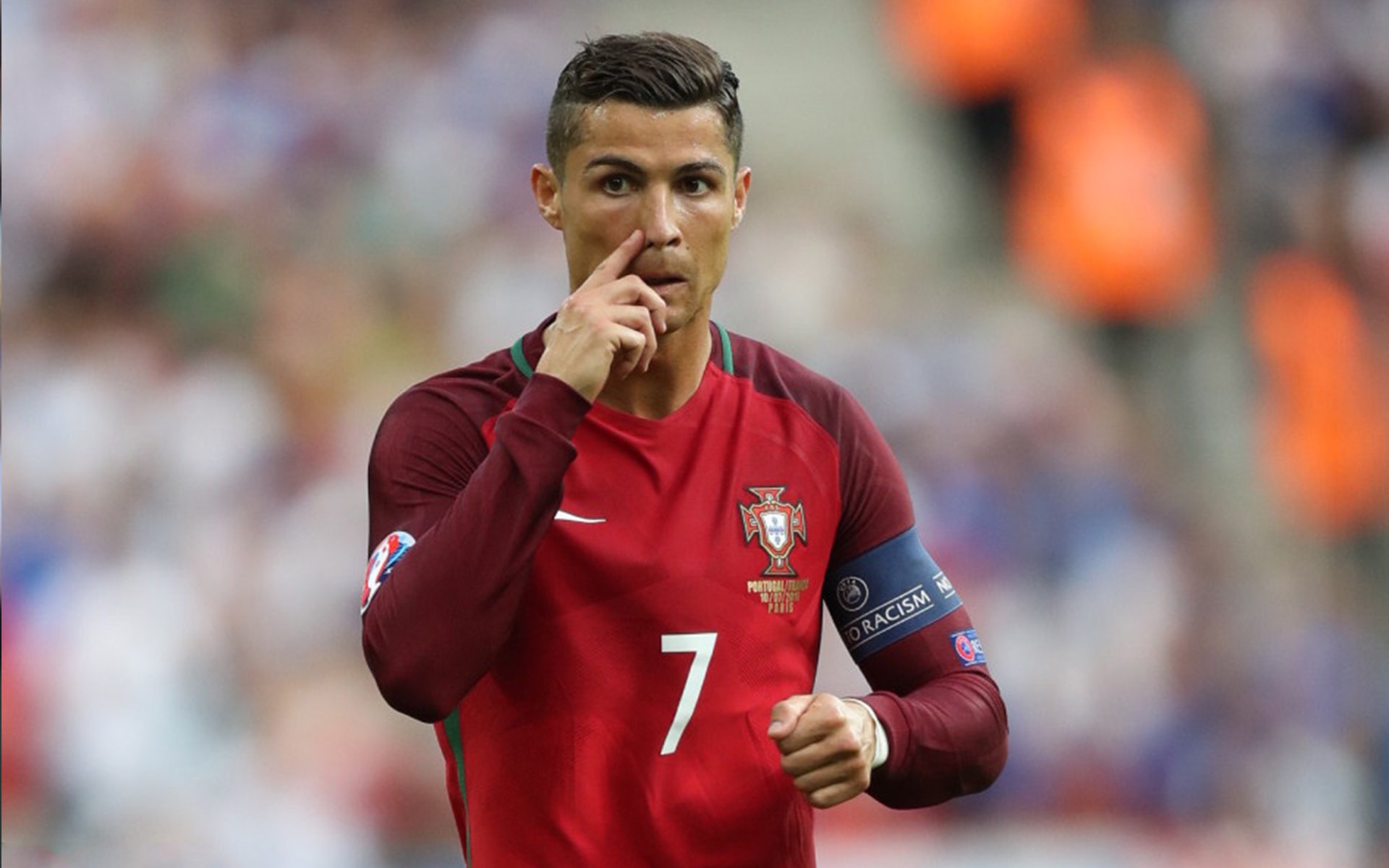 爱游戏体育在线app-伦纳德:比赛末一次防守扭伤了脚踝,明天早上看看感觉如何,伦纳德脚踝受了什么伤